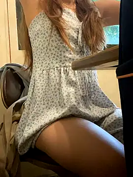 Sunflower_2368sayhi's cam snapshot