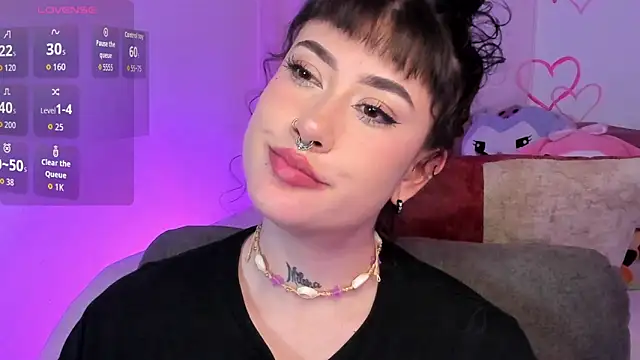 melody_suarez's cam snapshot