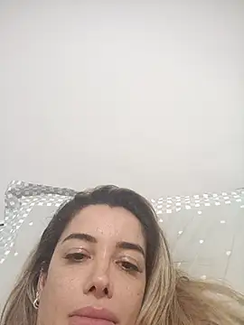 DESIRIE0609 live sex cam