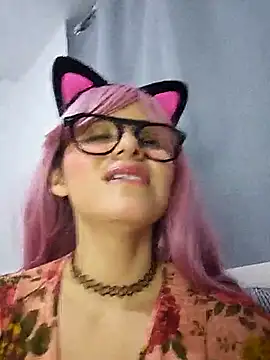 Kitty_Kalifa's cam snapshot