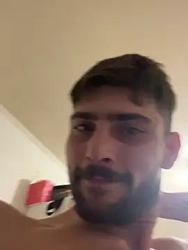 Hugo34bg live sex cam