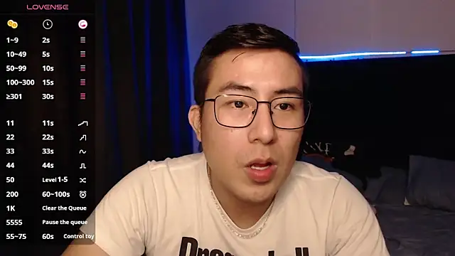 andrewmhilton_'s cam snapshot