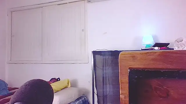 LupitaLove2002's cam snapshot