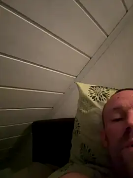 superbertok's cam snapshot