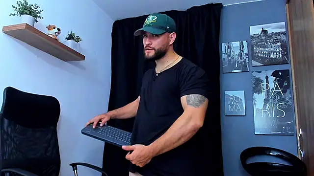 AndrewDiaz live sex cam