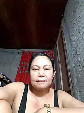 Everleigh_mom's cam snapshot