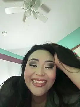 MyHoneyFrida's cam snapshot