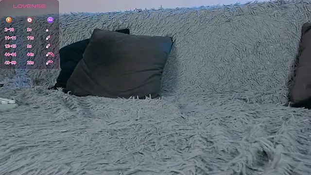 _ccrystaa_'s cam snapshot