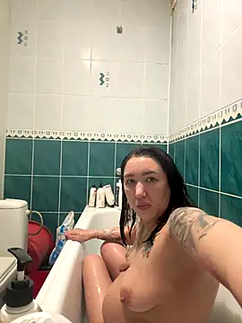 Naughtbaby_2025's cam snapshot