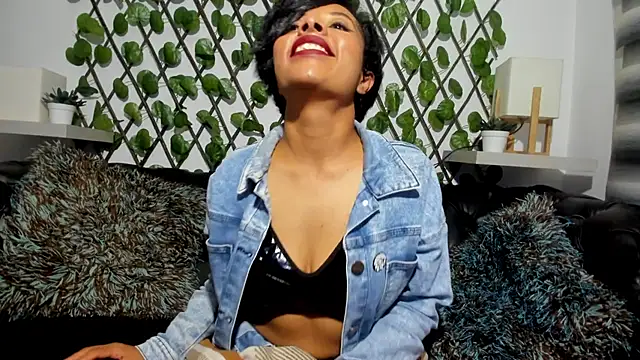 ASHLEY_QUALLEY's cam snapshot