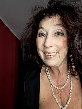 GypsyEsmeralda live sex cam