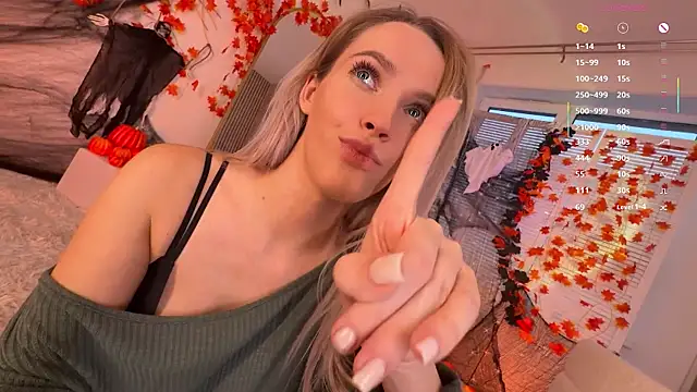 mikkixmeow live sex cam