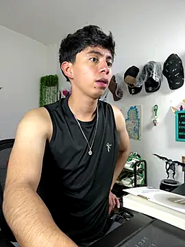 Yaiden_11 live sex cam