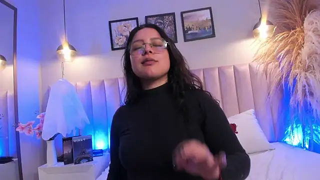 Mia_monroee__'s cam snapshot