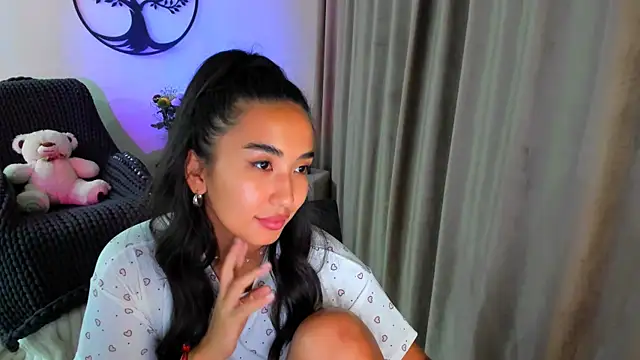 worldofkim's cam snapshot