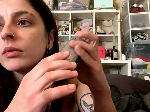 Kaaaya69's cam snapshot