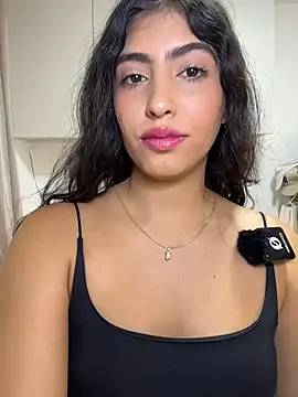 Gaby_zahir_'s cam snapshot