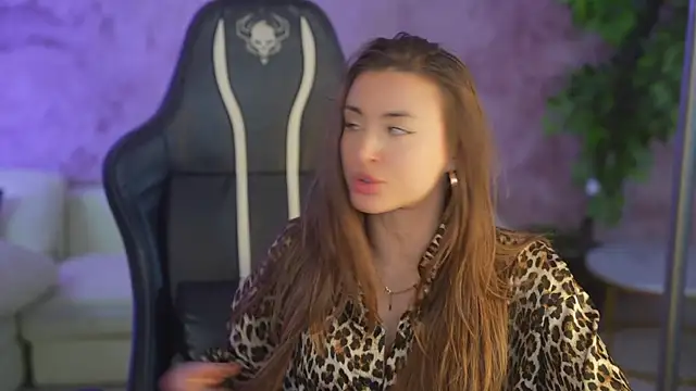 Luna_secretgirl's cam snapshot