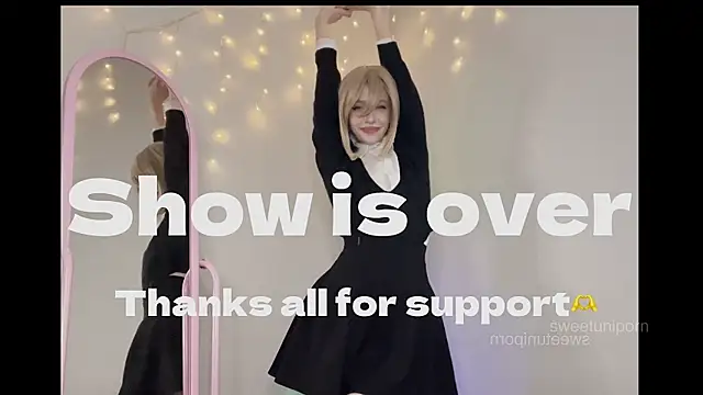 sweetuniporn's cam snapshot