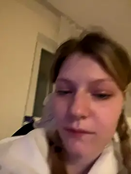 MaryHiggins live sex cam