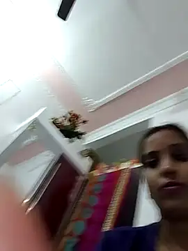 Hotty-Nidhi's cam snapshot