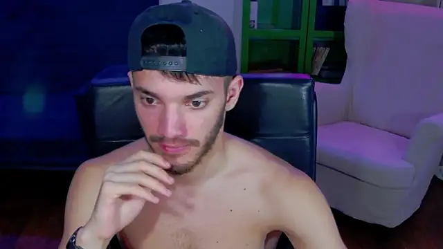 DominicValente's cam snapshot