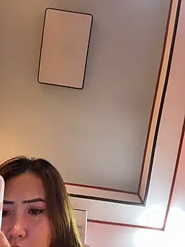 Serenaa_rabbit live sex cam