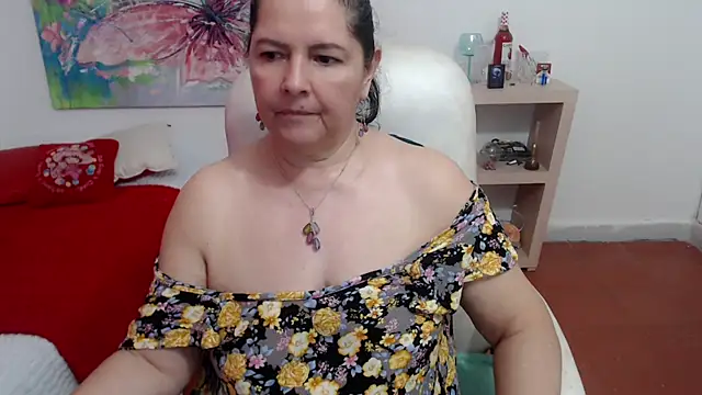 leonela_69's cam snapshot