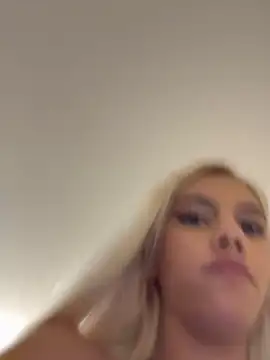 Andreea-Tina01A's cam snapshot