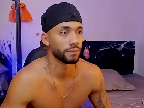 theo_sky1's cam snapshot