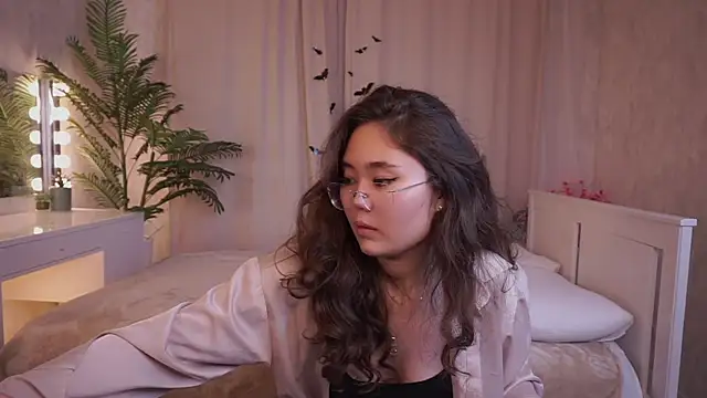 LeanoraBierod's cam snapshot