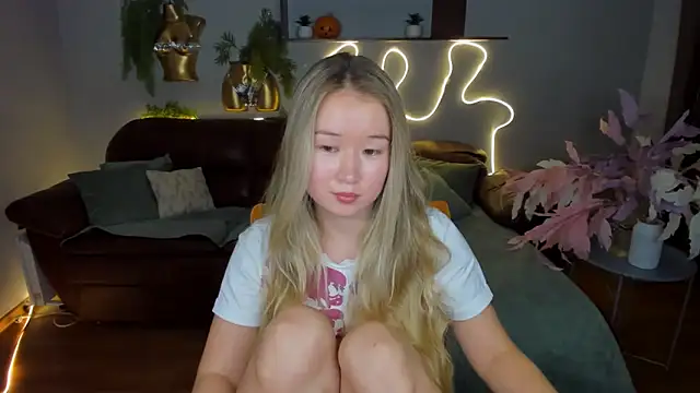 PollyOcean's cam snapshot