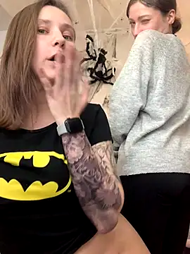 HotCaramellsTV's cam snapshot