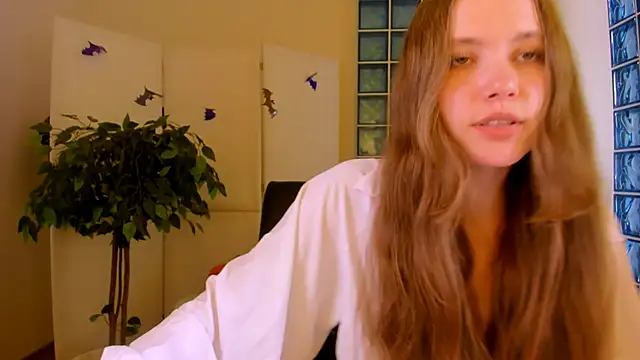 MaryannSoftt's cam snapshot