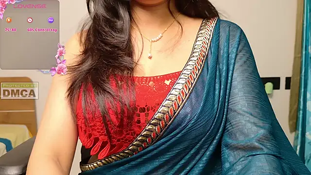 Dovey_'s cam snapshot