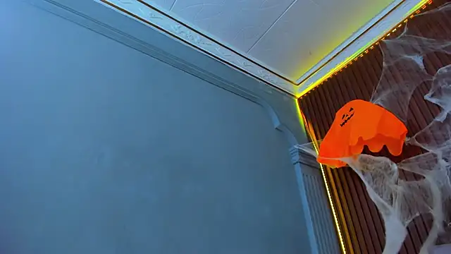 Leo_santoro's cam snapshot