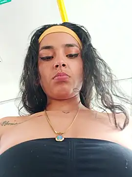 Moon_And_Sunn's cam snapshot