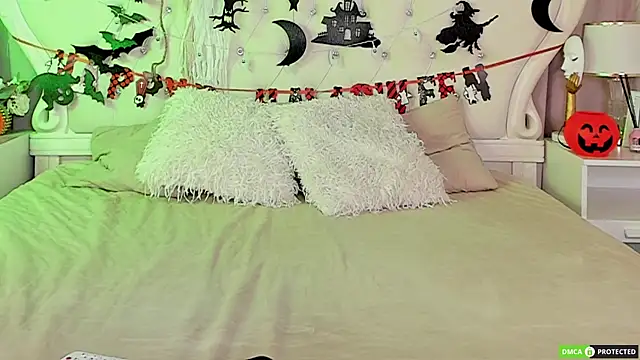 ArthurWhitee's cam snapshot