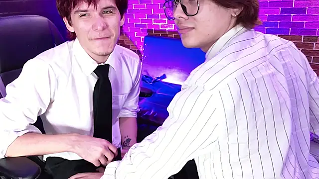 oliver_big19's cam snapshot