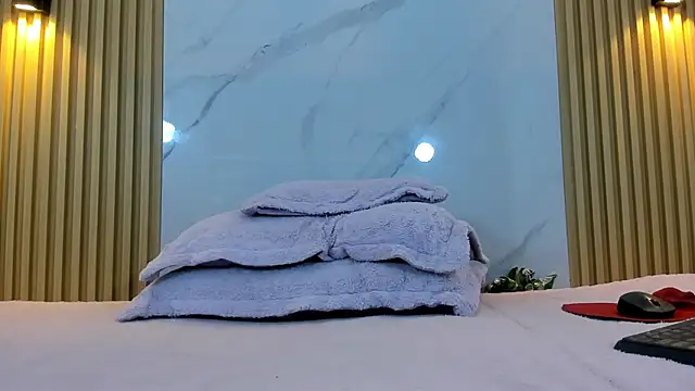 alejo_gray's cam snapshot