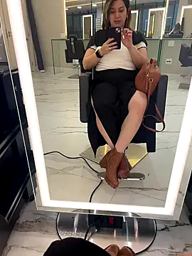 amooraaamoon's cam snapshot