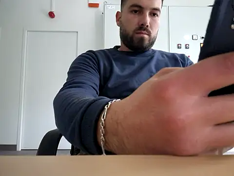 Leonormaldick live sex cam