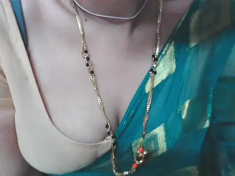 sunitha-3's cam snapshot