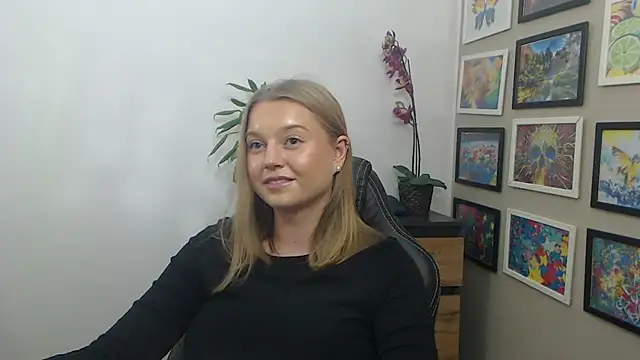 Mysteryerica's cam snapshot