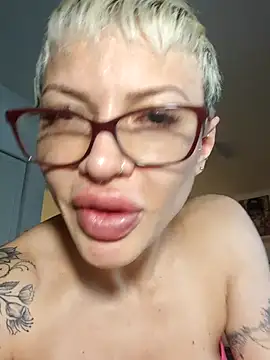 Monroecarolina live sex cam