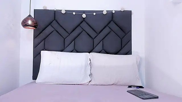 Lauran_Xe's cam snapshot