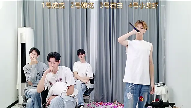 QYBOYS-001's cam snapshot