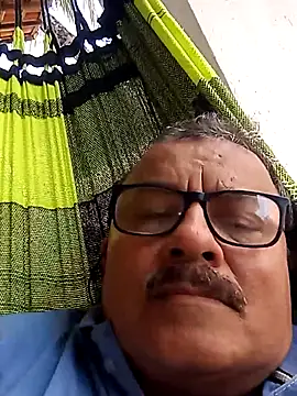 Misterymem63's cam snapshot