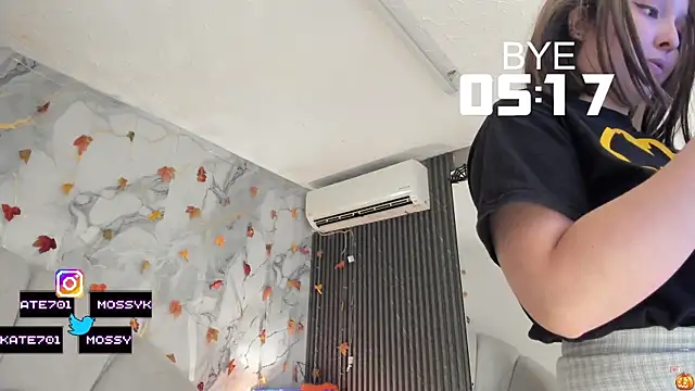 Katemoss70 live sex cam