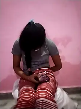 Hina_School's cam snapshot